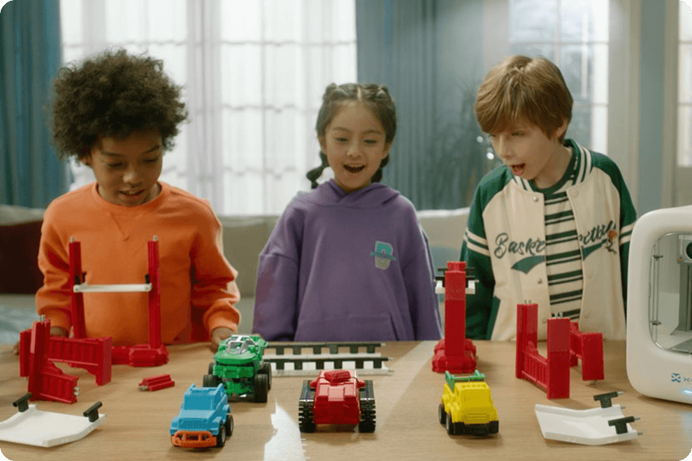 Family Time, Reimagined: AOSEED X-MAKER JOY turns toy-making into a shared family activity, where kids and parents create and celebrate together.